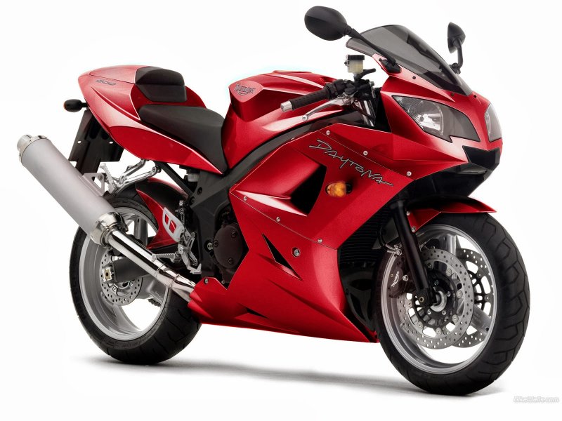 Triumph Daytona 2004
