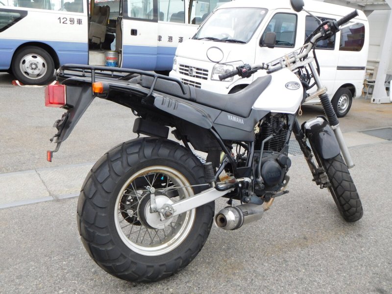 Yamaha TW 220