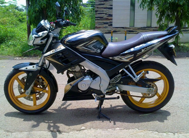 Yamaha FZ 150