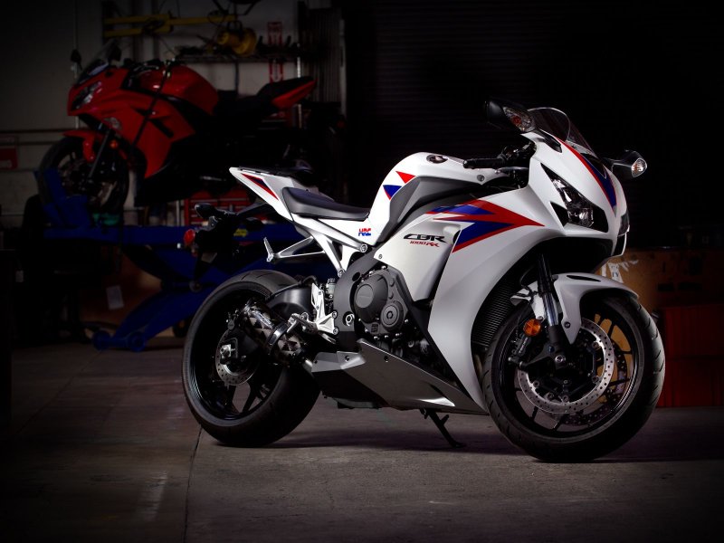 Honda 1000rr черный