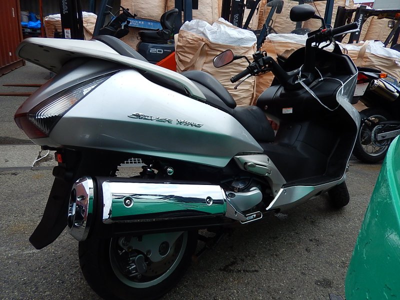 Мотоцикл Honda Silver Wing 600
