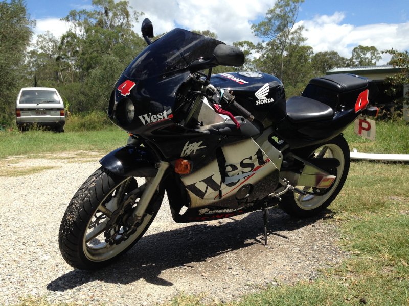Honda cbr250rr 1990