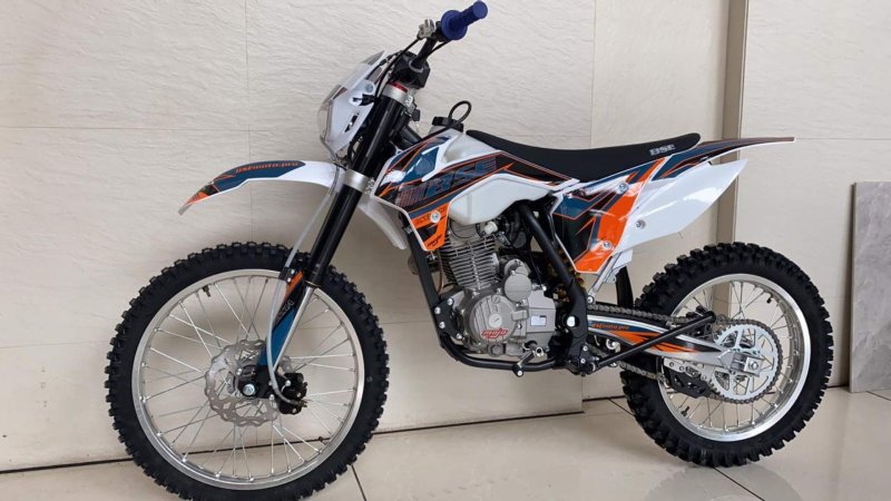 Кроссовый мотоцикл BSE z2 250e 21/18 1