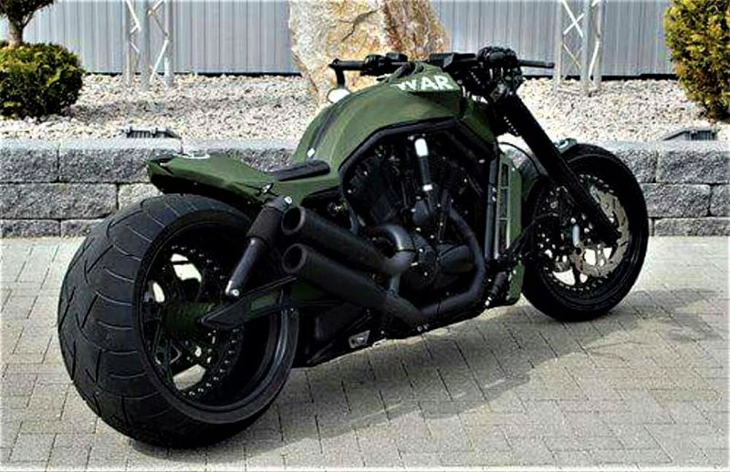 Харлей Дэвидсон v Rod Custom