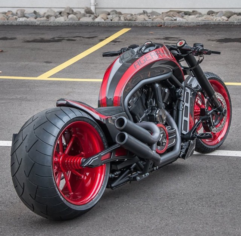Харлей Дэвидсон v-Rod