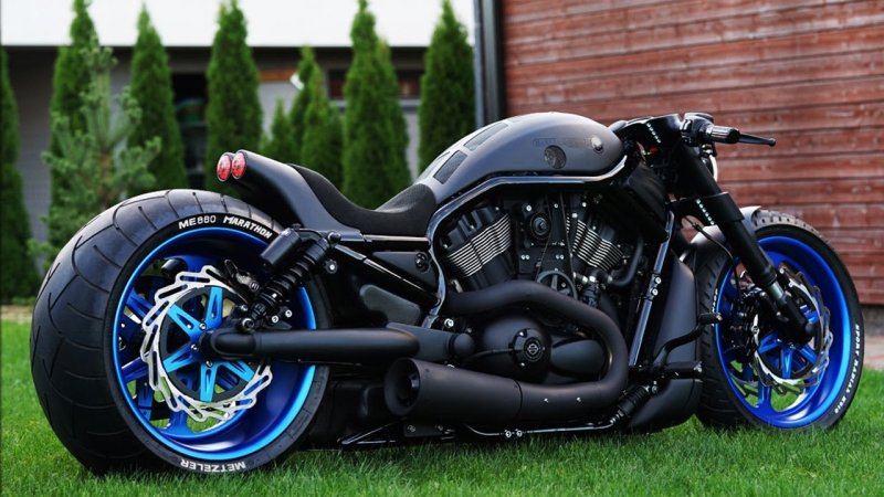 Мотоцикл Харлей Дэвидсон v-Rod Custom