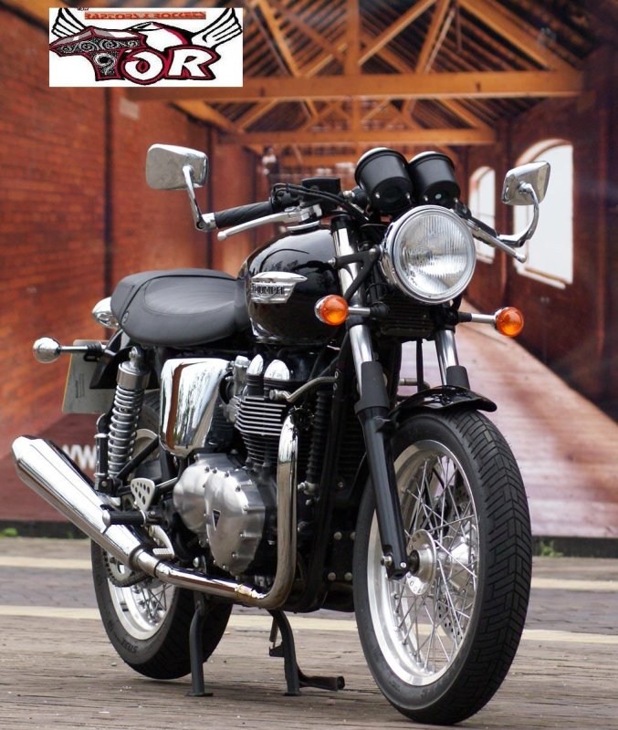Мотоцикл Triumph Thruxton