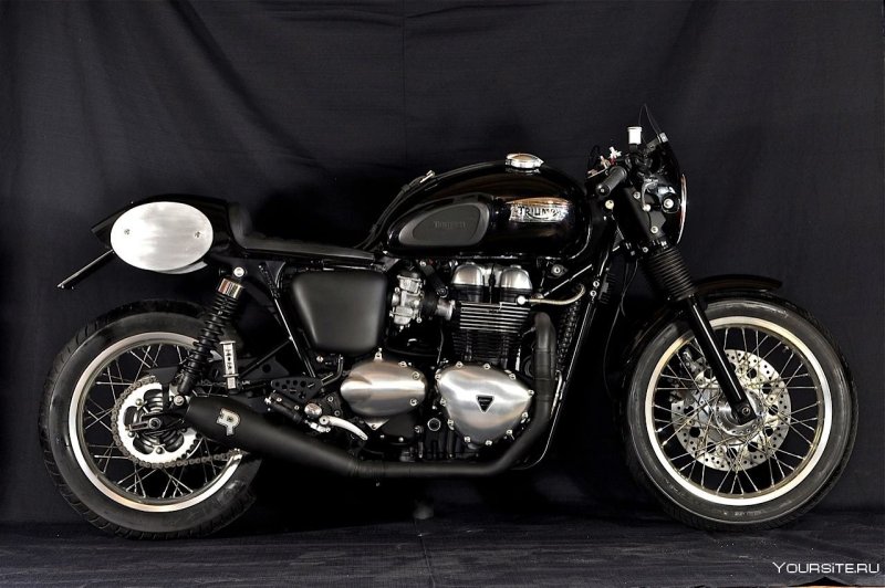 Triumph Thruxton Black