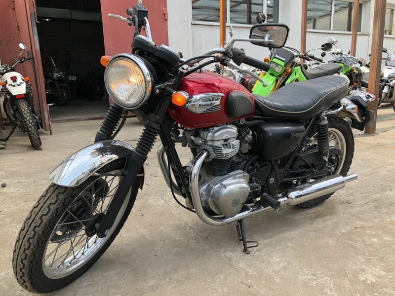 Kawasaki w400
