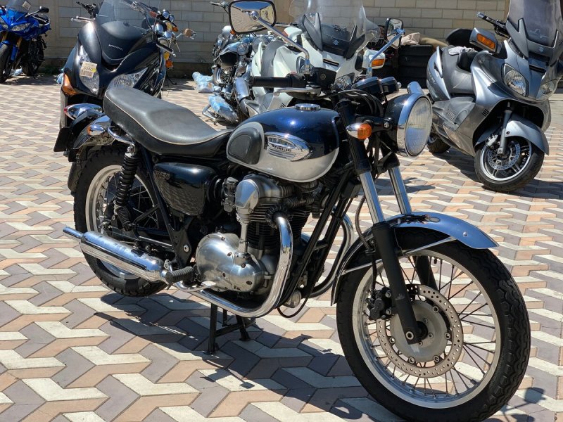 Мотоцикл Кавасаки w400