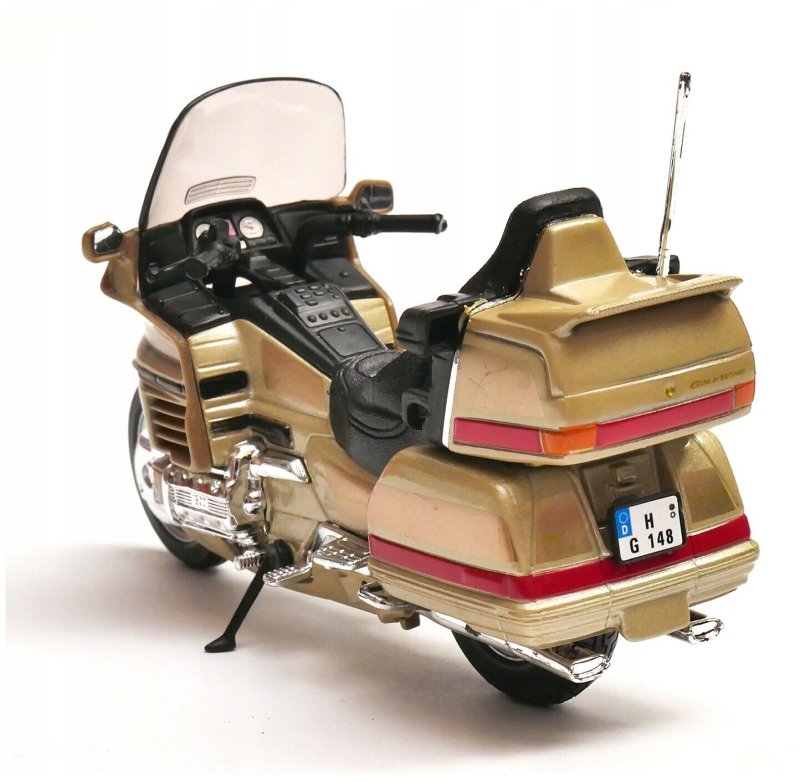 Мотоцикл Welly Honda Gold Wing (12148p) 1:18 13 см