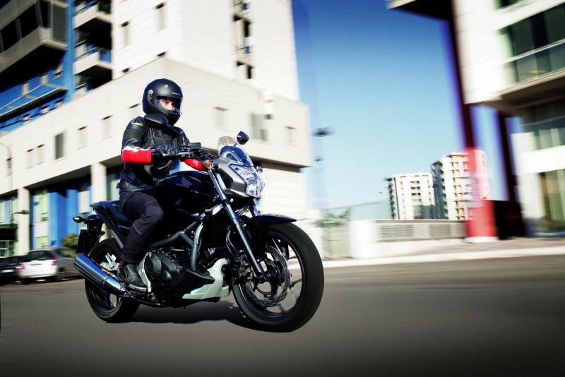 Мотоциклист Honda NC 700