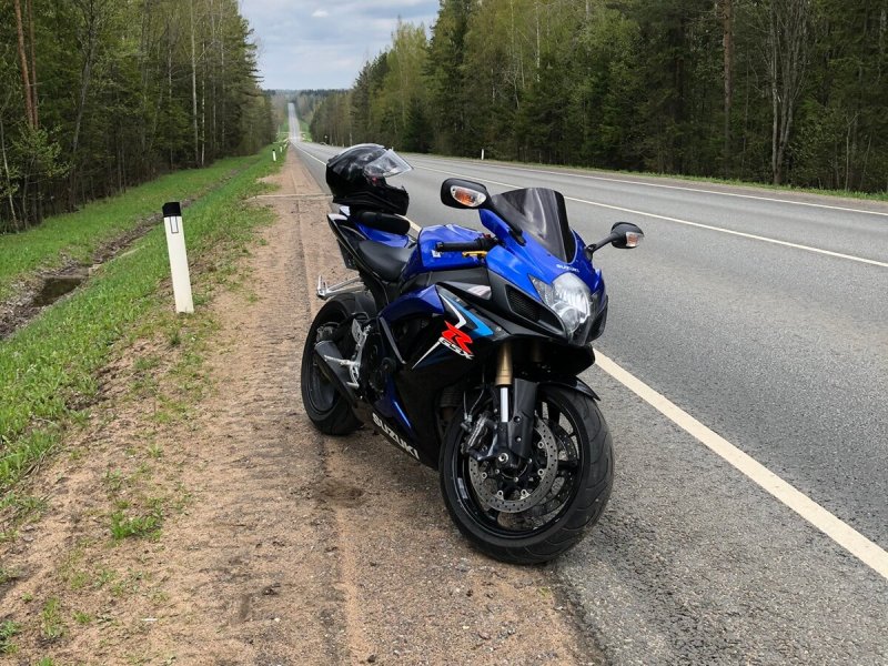 Suzuki джиксер 600 к7
