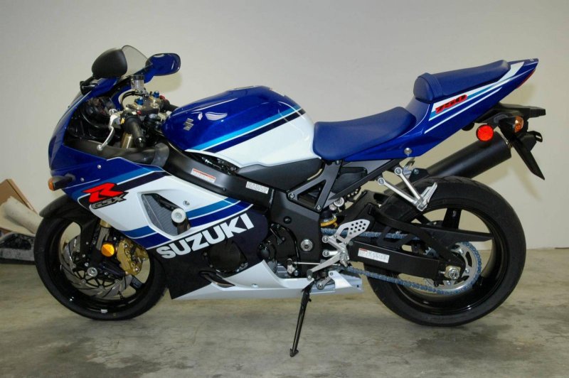 Suzuki GSXR 750