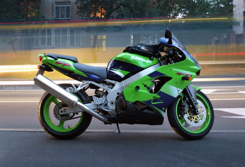 Suzuki GSXR 750 зеленый