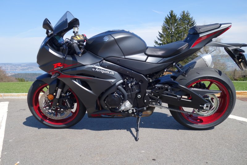 Suzuki GSXR 1000 черный
