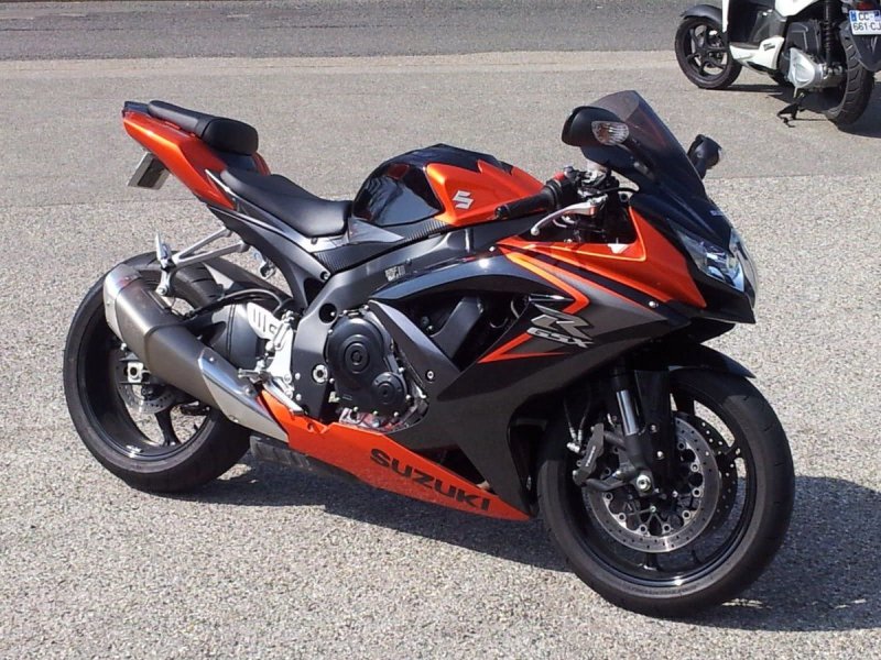 GSX-R 750 k8