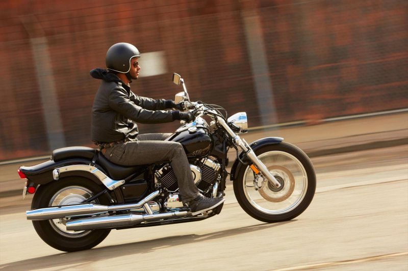 Yamaha мотоцикл круизёр кастом