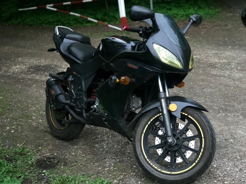 Мотоцикл Yamasaki Scorpion