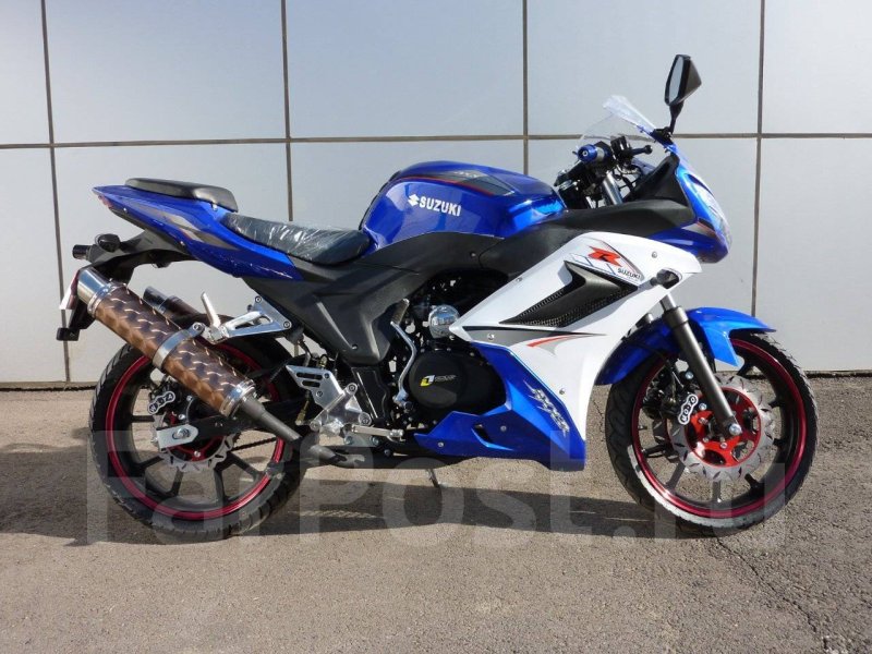 Спортбайк Suzuki SX-R 250