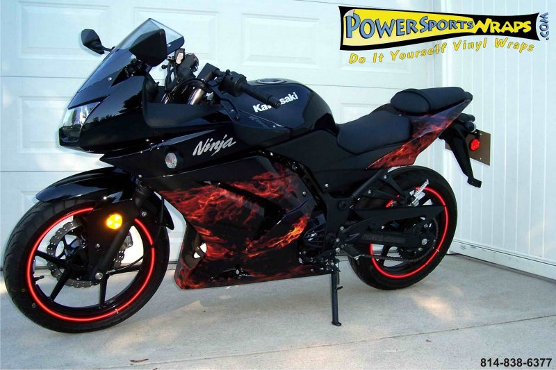 Мотоциклы Kawasaki Ninja 250r красный