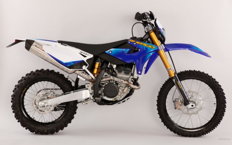 Китайский кроссовый Enduro 250 stels