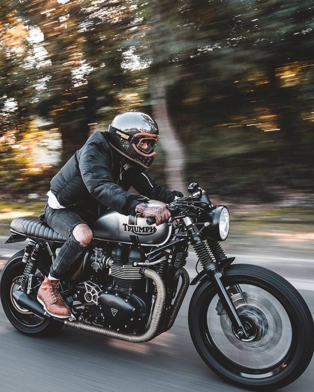 Мотоцикл Triumph Cafe Racer
