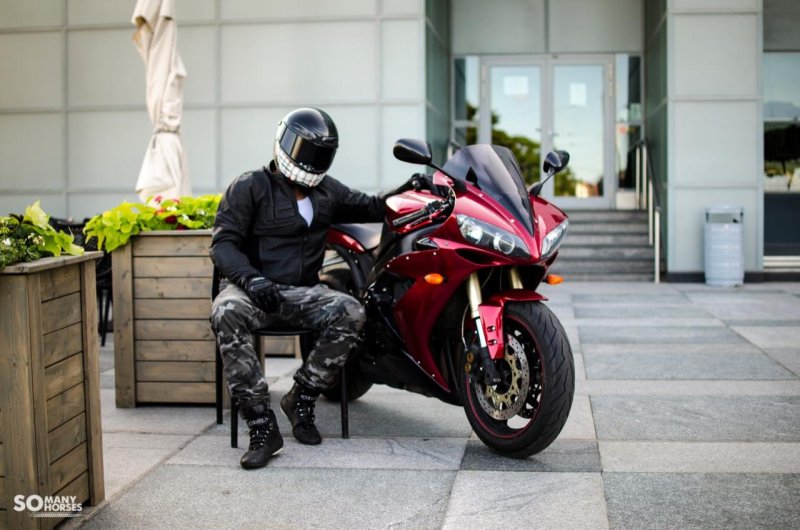 Пилот zx6r без шлема