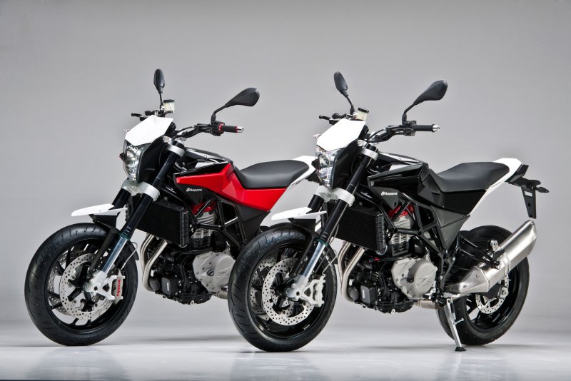 Мотоцикл Husqvarna 900r