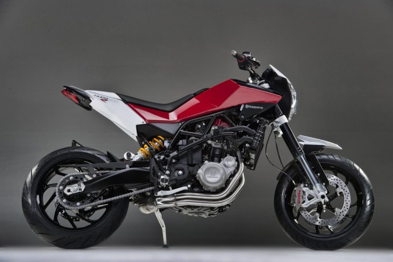 Мотоцикл Husqvarna 900r
