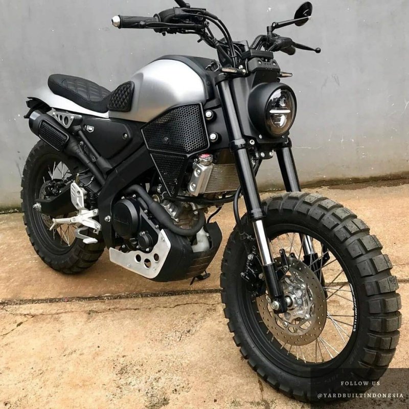 Yamaha xsr155 Scrambler Custom
