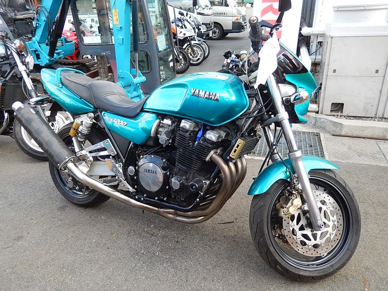Мотоцикл Ямаха XJR 1200