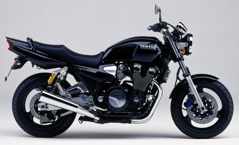 Yamaha XJR 1300