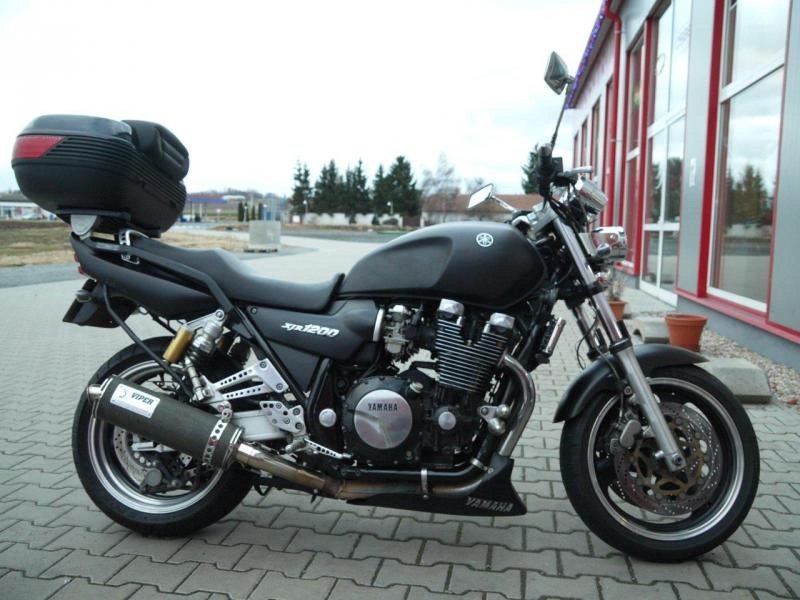 Мотоцикл XJR 1200