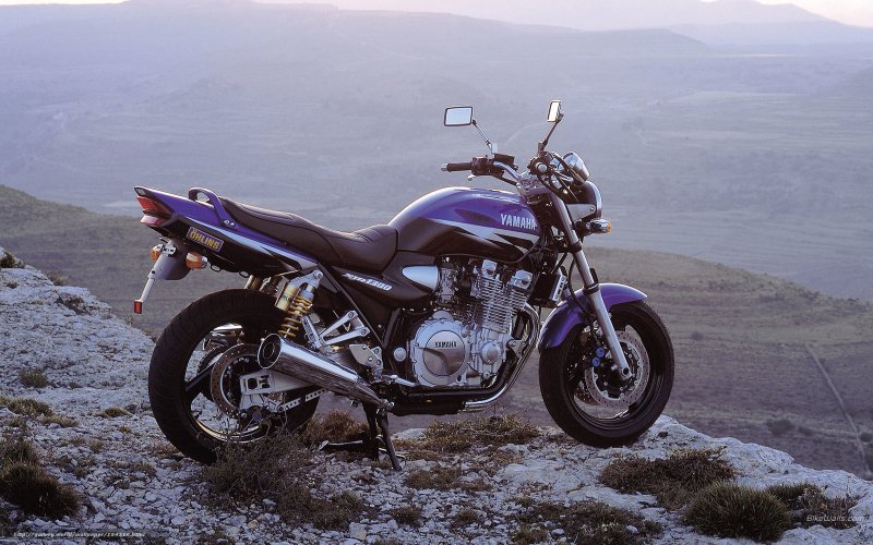 Мотоцикл Ямаха XJR 1300
