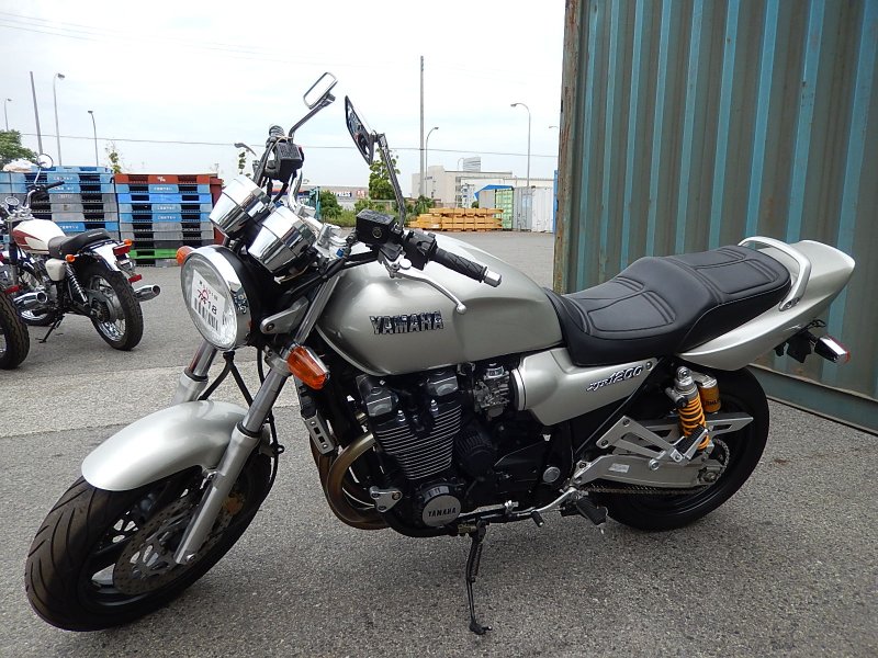 Ямаха XJR 1200