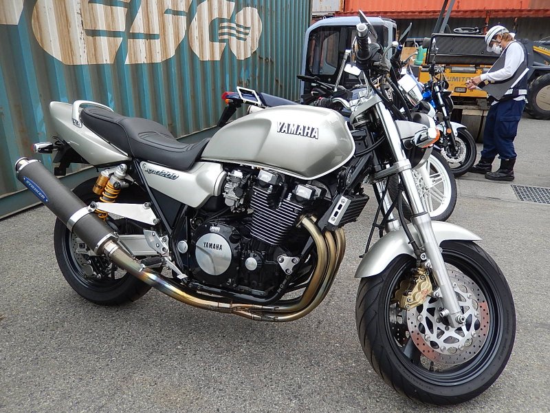 Ямаха XJR 1200