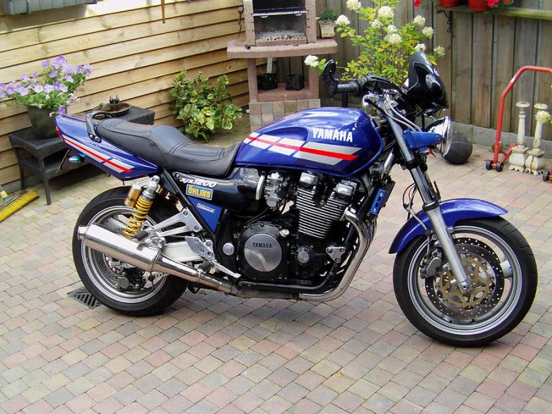 Мотоцикл Yamaha XJR 1200
