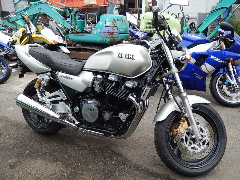 Мотоцикл Yamaha XJR 1200