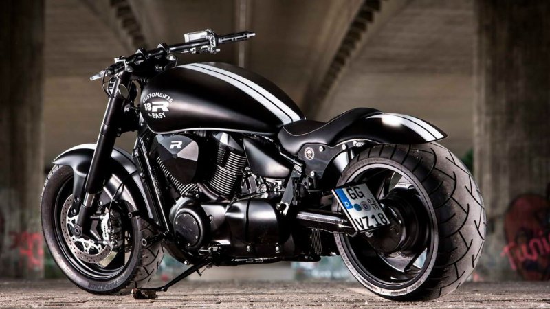 Suzuki Intruder m109r Custom