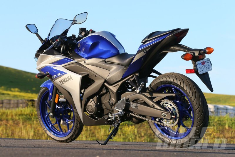 Yamaha r3 2015