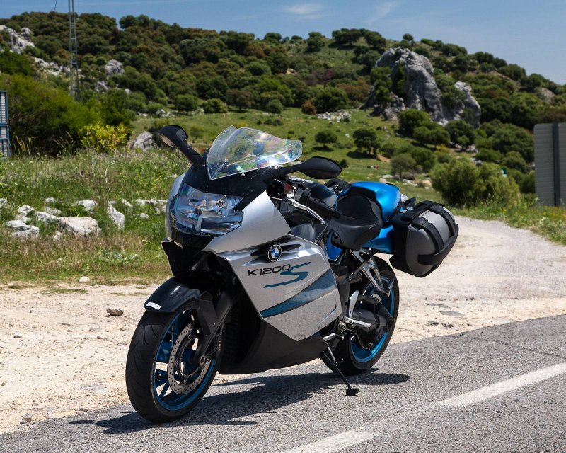 Мотоцикл БМВ К 1200 S