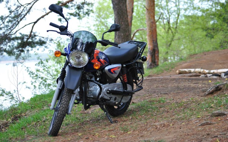 Обои Bajaj Boxer BM 125x красный без фона