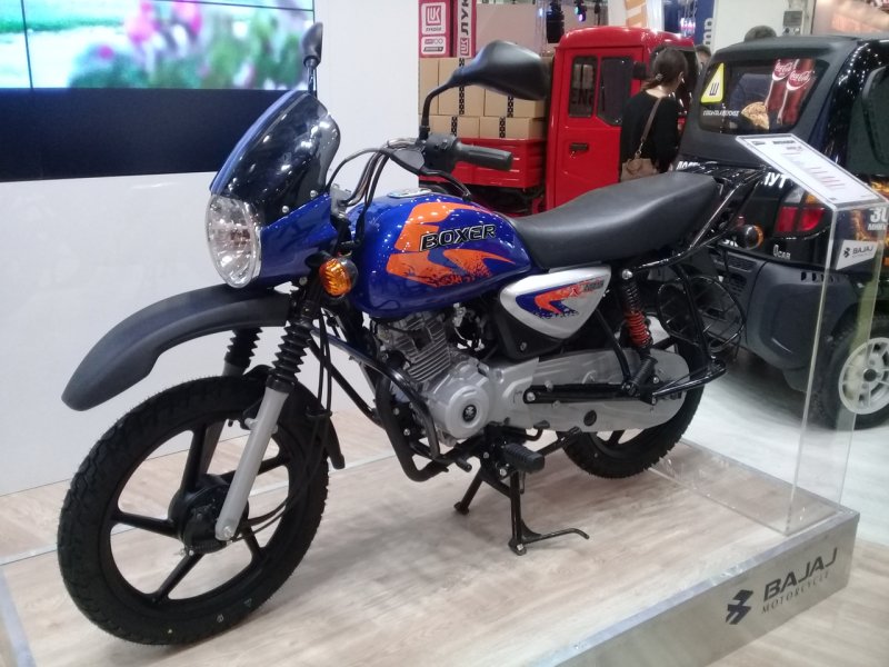 Баджадж боксер 125