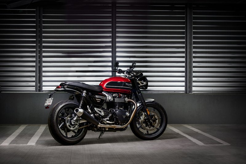 Мотоцикл Триумф Speed Twin