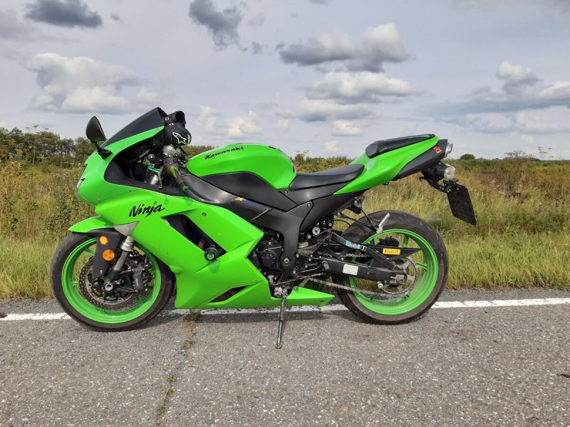 Kawasaki Ninja zx6r