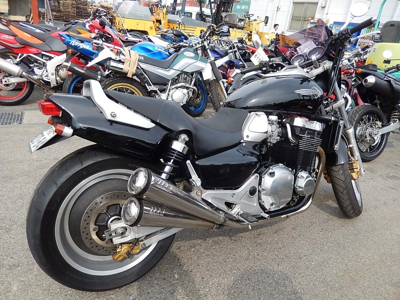 Мотоцикл Honda x4