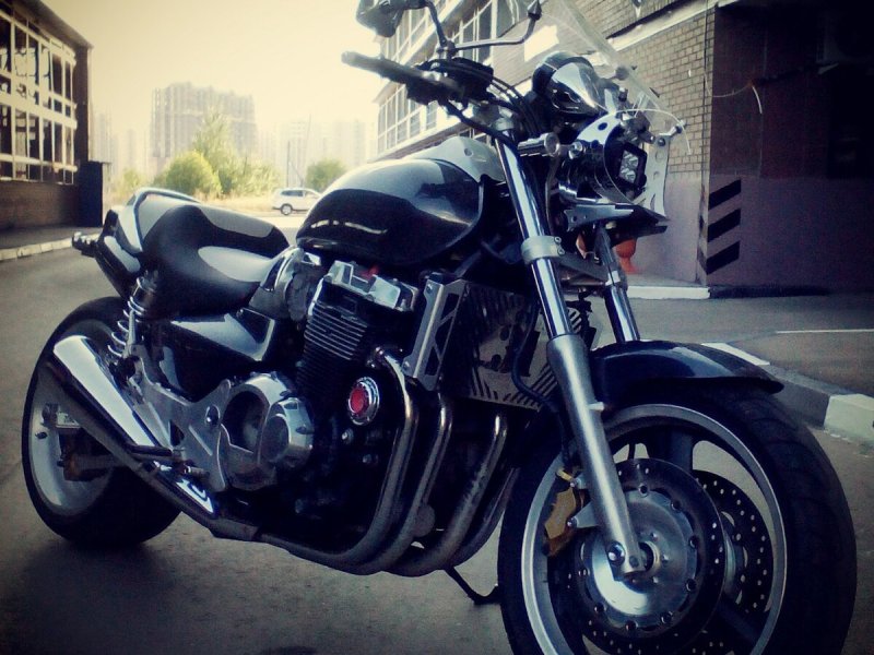 Мотоцикл Honda x4