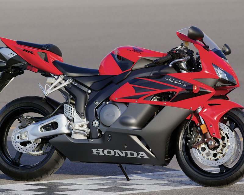 Мото Honda CBR 1000 красный