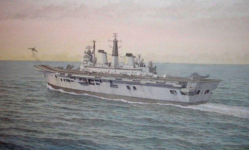 HMS Invincible авианосец